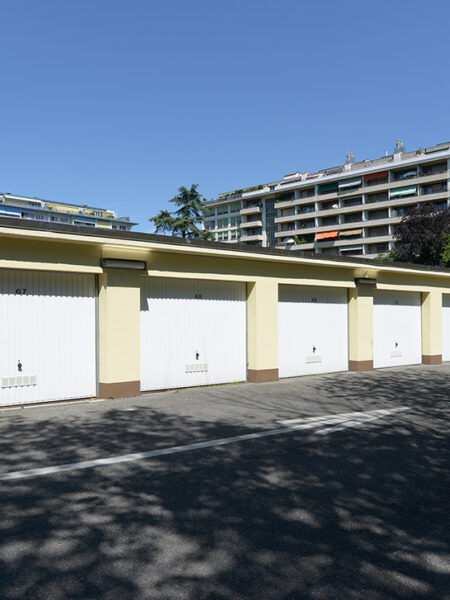Photo 2 of the property 100070-0578