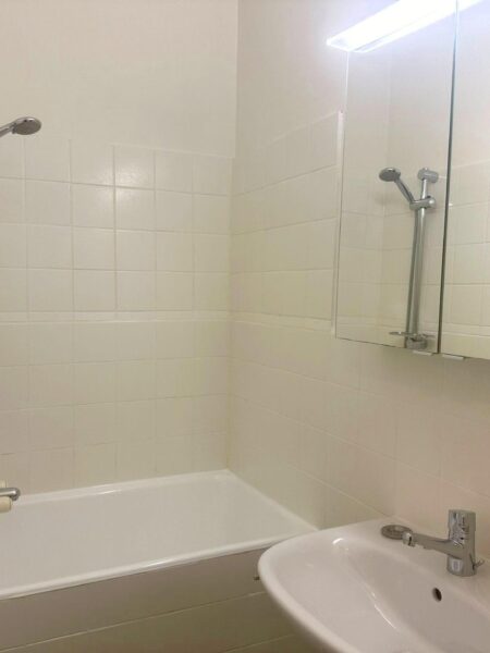 Photo 4 of the property 2116.410140