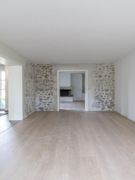 Photo 8 of the property Lullin