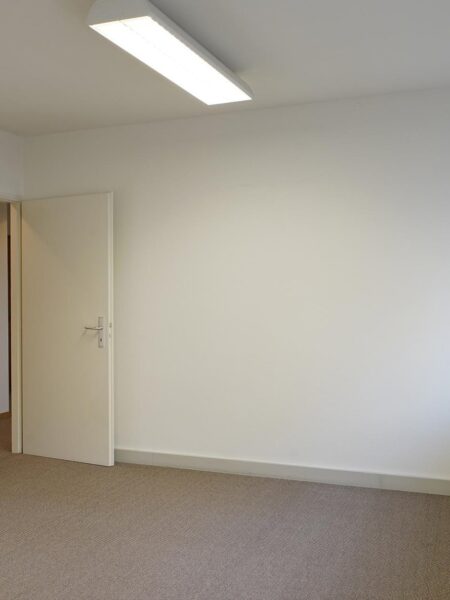Photo 6 of the property 0083.400010