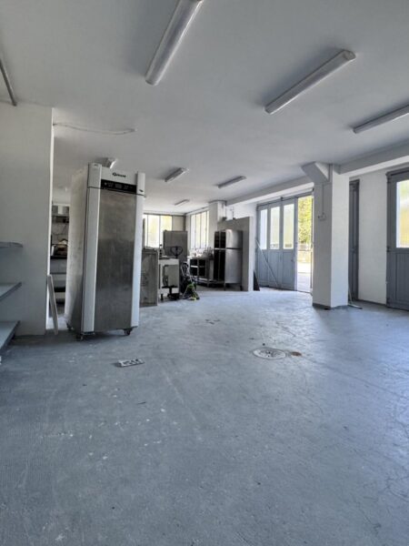 Photo 2 of the property 2361.400010