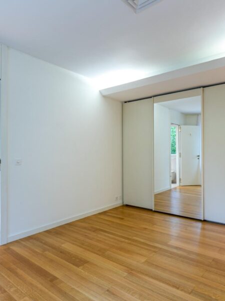 Photo 7 of the property 1370.400100