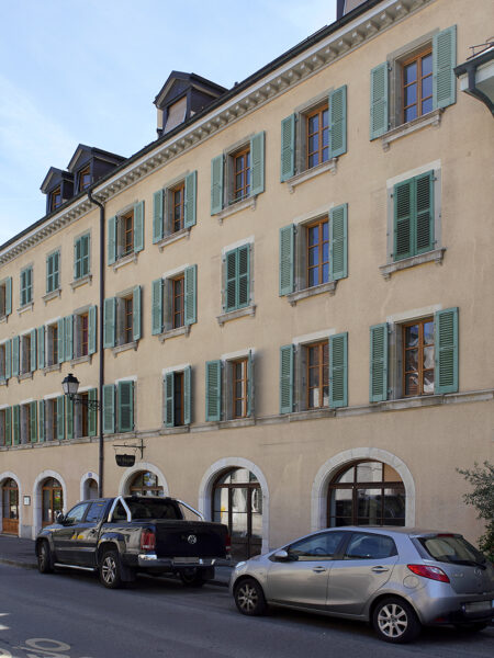 Photo 2 of the property 410020-0402