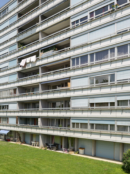 Photo 2 of the property 450010-2017