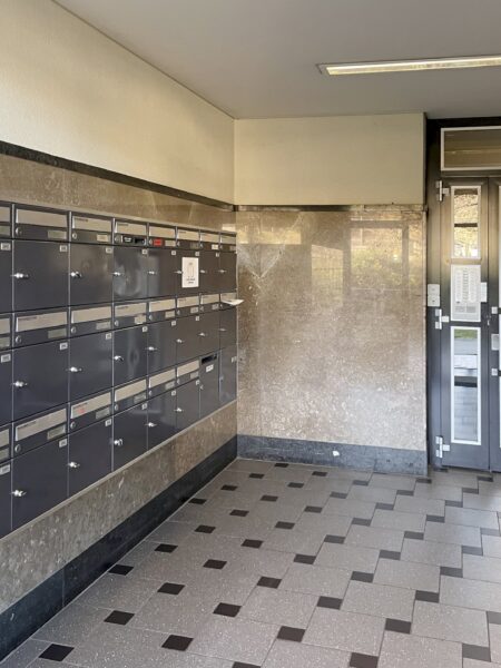 Photo 3 of the property 470020-2586