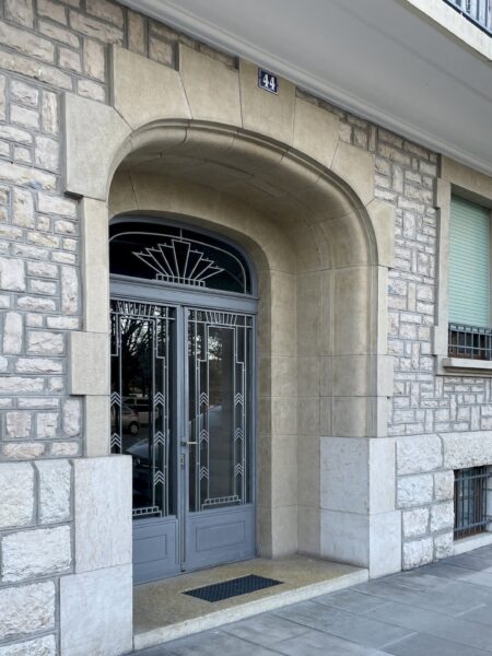 Photo 2 of the property 410020-2738