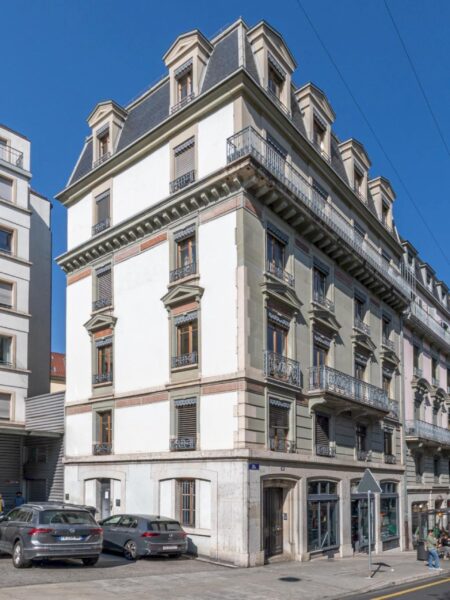 Photo 5 of the property 2562.420010