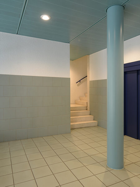 Photo 3 of the property 330010-0366