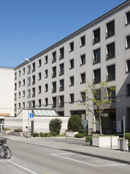 Photo 2 of the property 320510-2222