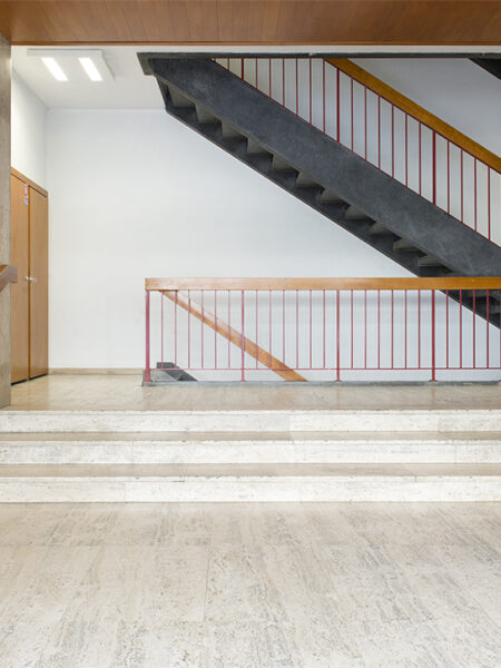 Photo 3 of the property 420030-2305