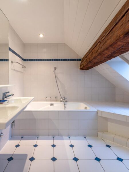 Photo 8 of the property 2190.440020