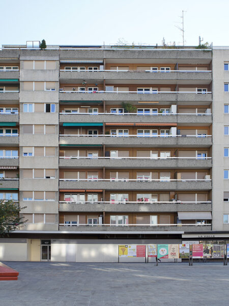 Photo 1 of the property 490020-0130