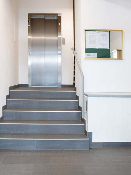 Photo 3 of the property 310100-2582