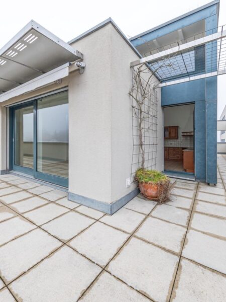 Photo 1 of the property 7673.440010