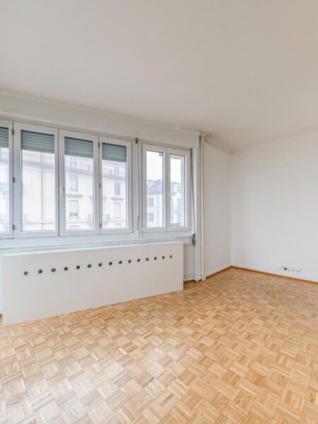 Photo 4 of the property 0083.420010