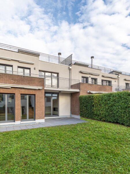 Photo 3 of the property 1152.400010