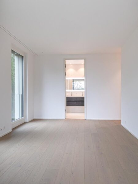 Photo 8 of the property 1369.410010