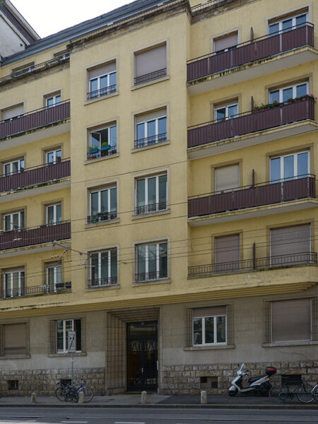 Photo 2 of the property 400030-0626