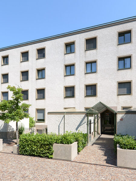 Photo 2 of the property 310670-2240