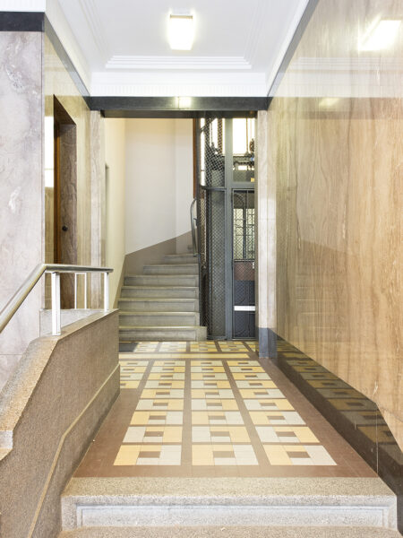 Photo 3 of the property 400030-2191