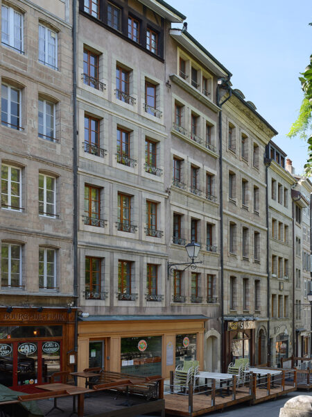 Photo 2 of the property 440030-2428