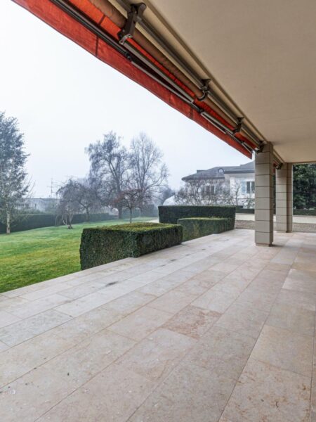 Photo 6 of the property 1182.400010