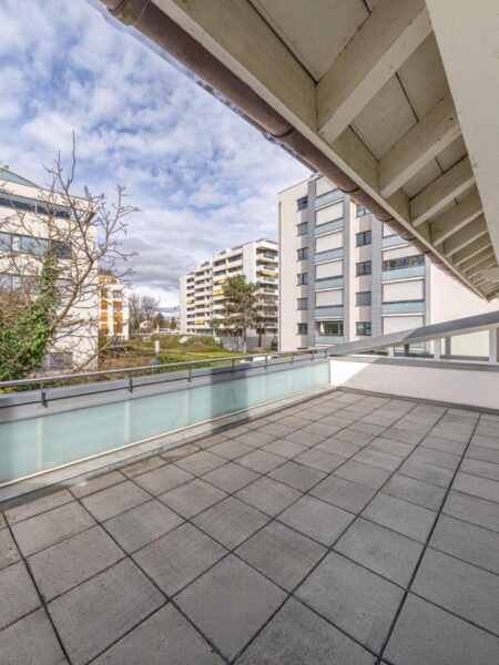 Photo 8 of the property 1090.400010