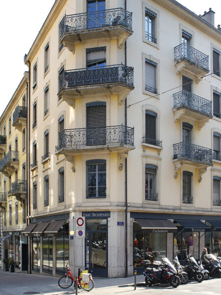 Photo 2 of the property 430030-2563