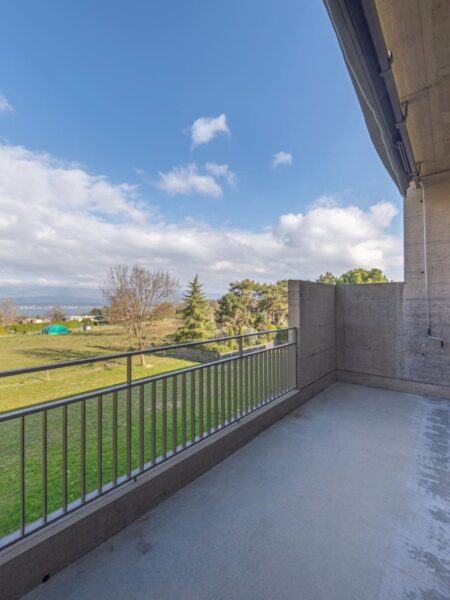 Photo 8 of the property 2475.420010