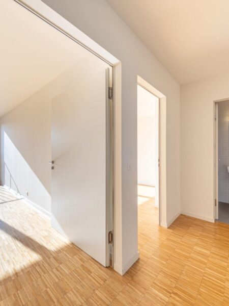 Photo 5 of the property 2475.420010