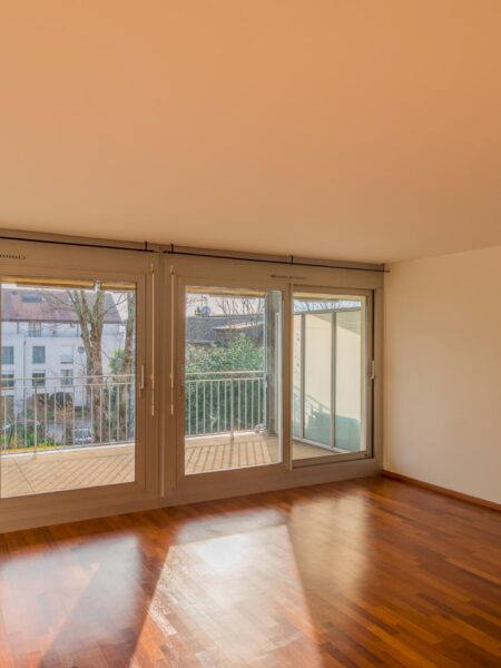 Photo 3 of the property 7131.420405