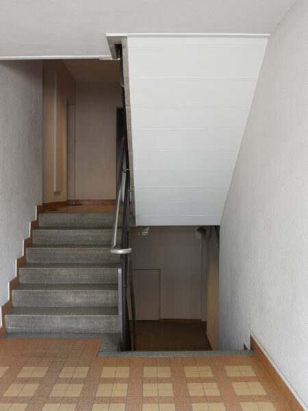 Photo 5 of the property 400040-0522