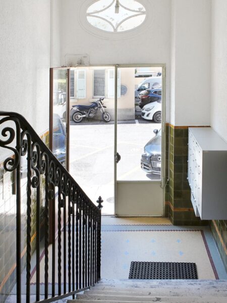 Photo 3 of the property 100060-2679
