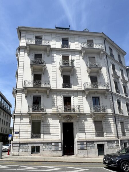 Photo 1 of the property Helvétique 17